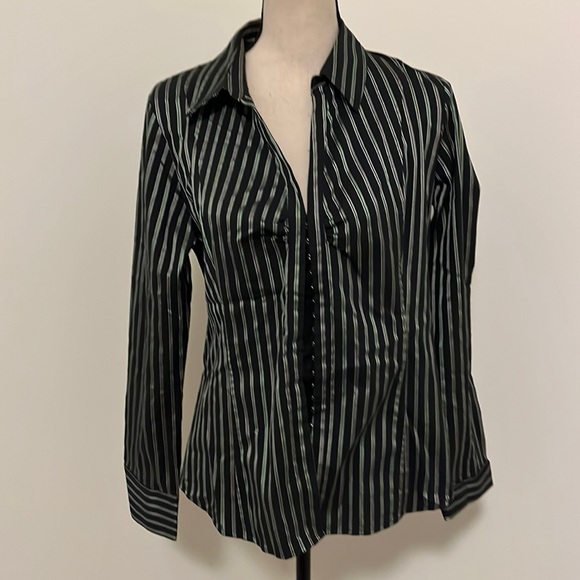 Ricki's Tops - 3/$10 never used black clip button down Sz 12 shirt
